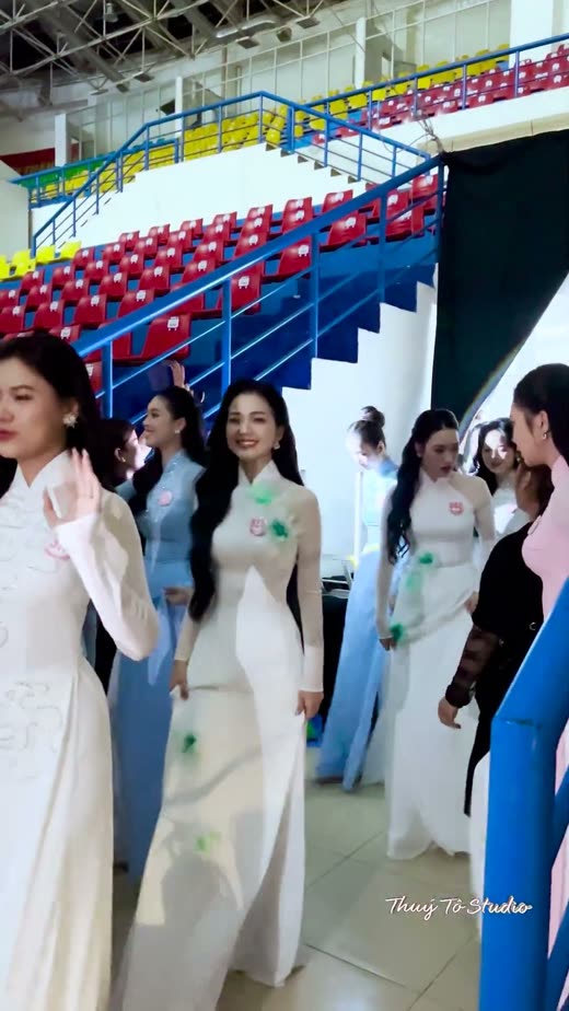 Hậu trường Hoa hậu Việt Nam 2024 — từ ghế makeup đến sân khấu