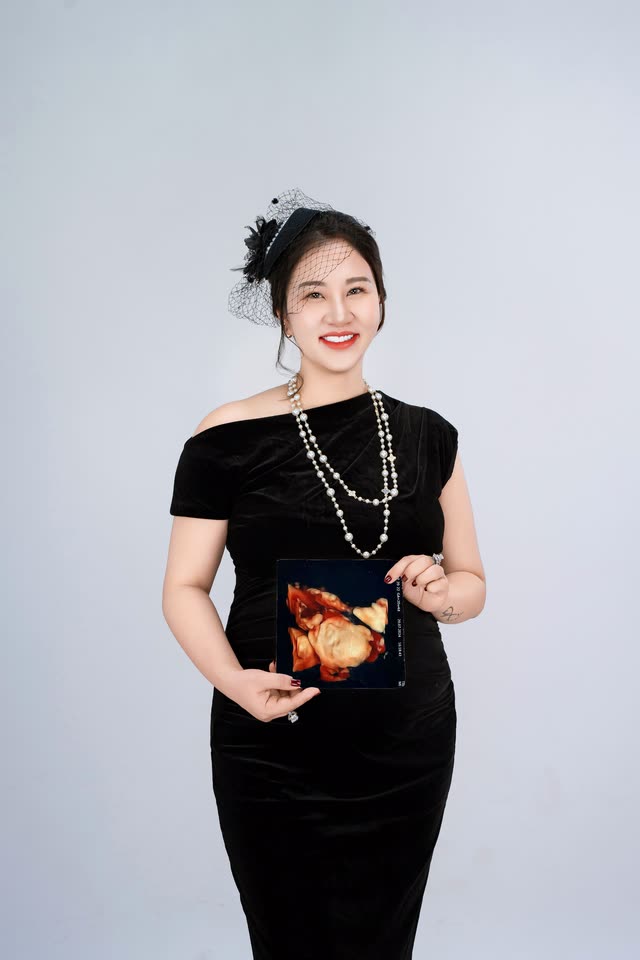 VĨNH CỬU — concept nhung đen, ngọc trai tại Thúy Tô Studio