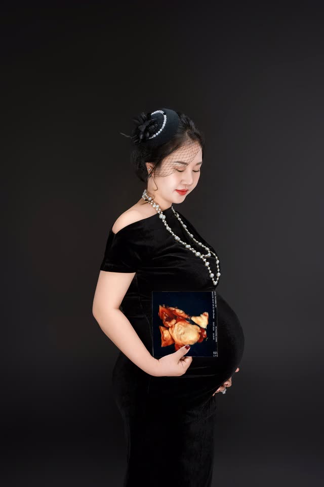 VĨNH CỬU — concept nhung đen, ngọc trai tại Thúy Tô Studio